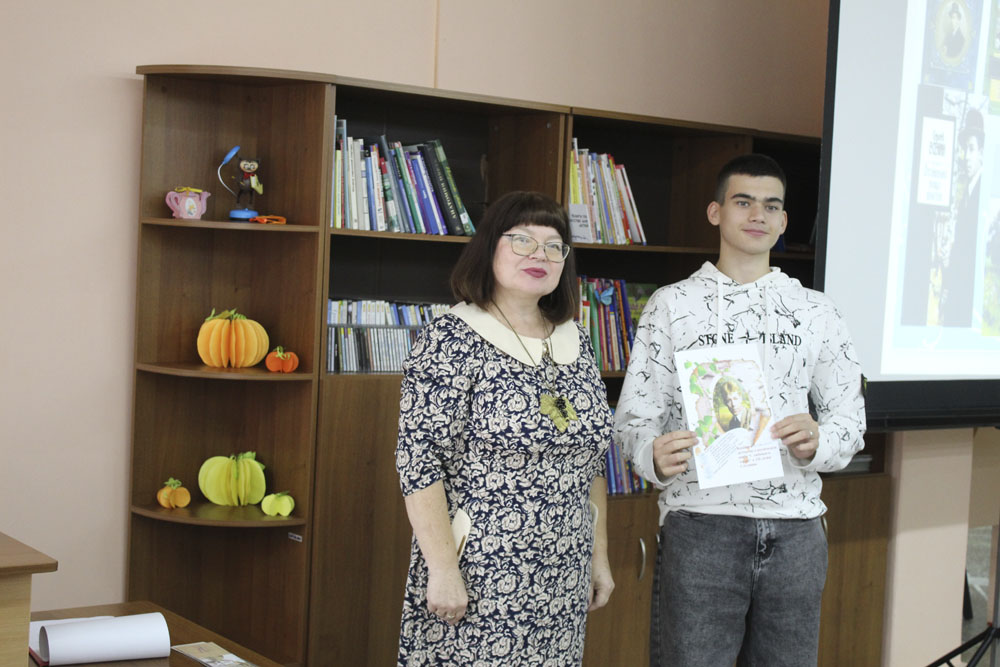 Poetry quiz for the anniversary of Yesenin in the Art Library 2025 2