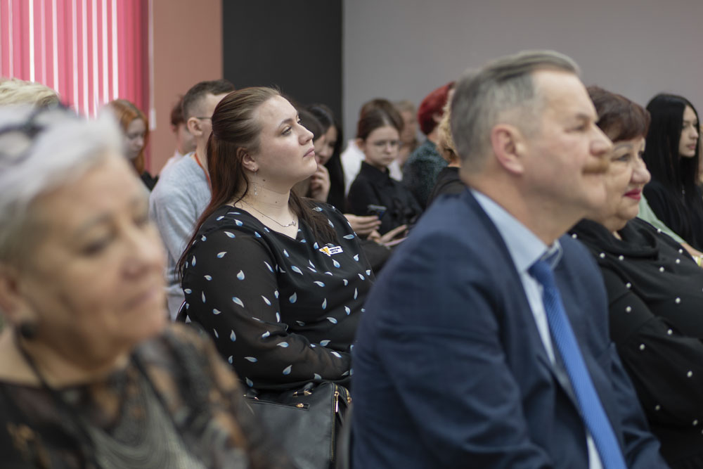Presentation of the memory album Family history in the history of the country in the Model Library of Ust Ilimsk 2026 6