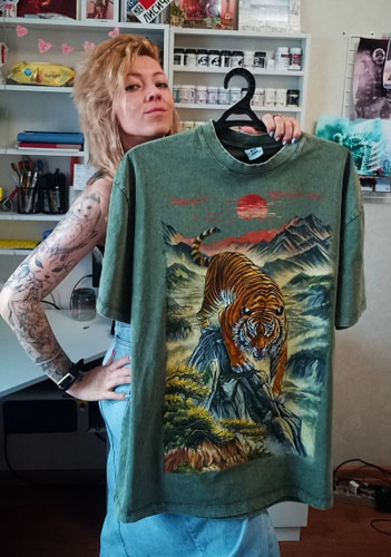 Issue 35 Customizing or Stylish Alterations 2025 12