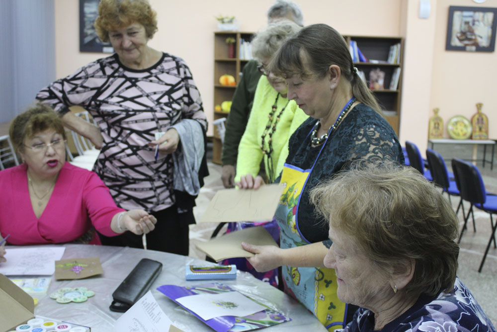 Presentation of the exhibition Beauty Around Us at the Arts Library Works by Elena Diner 2025 7
