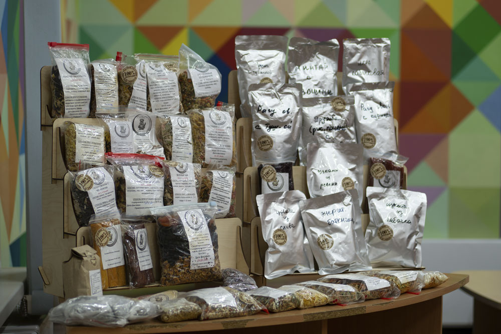 SVO volunteers talk about important matters with Olesya Vasilyeva 2025 4